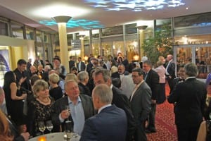 111415_gast1