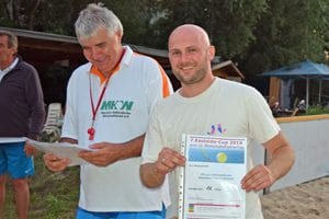 082316_plege