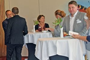 082416_gast2
