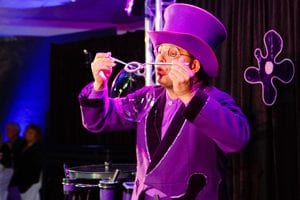 111916_show1