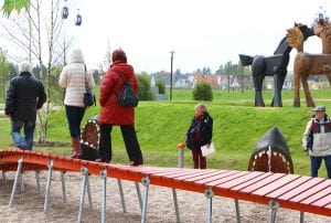 042117_spielplatz